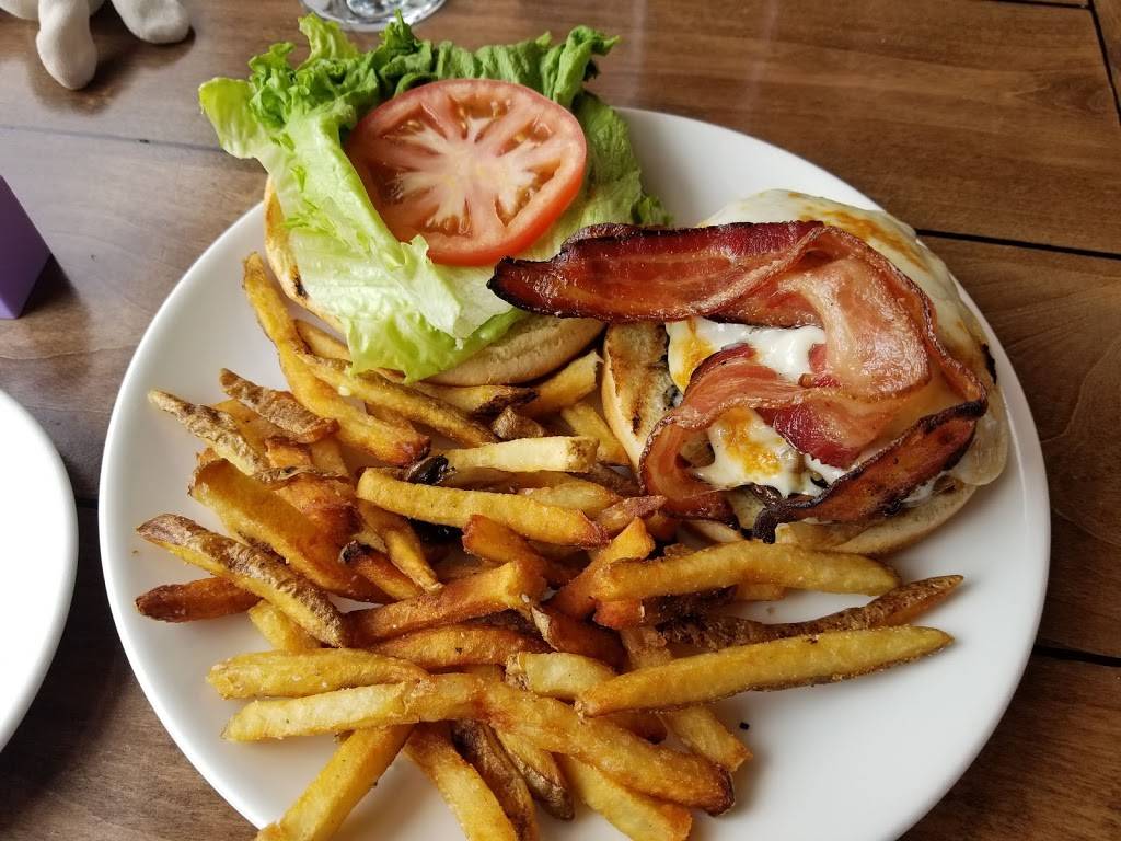 Cliff House Restaurant | restaurant | Stowe, VT 05672, USA | 8022533665 OR +1 802-253-3665