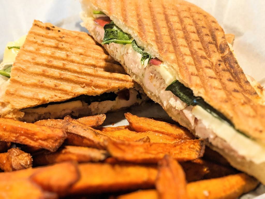 Dizzy Chicken Wood Fired Rotisserie | restaurant | 102 Congress St, Saratoga Springs, NY 12866, USA | 5185834099 OR +1 518-583-4099