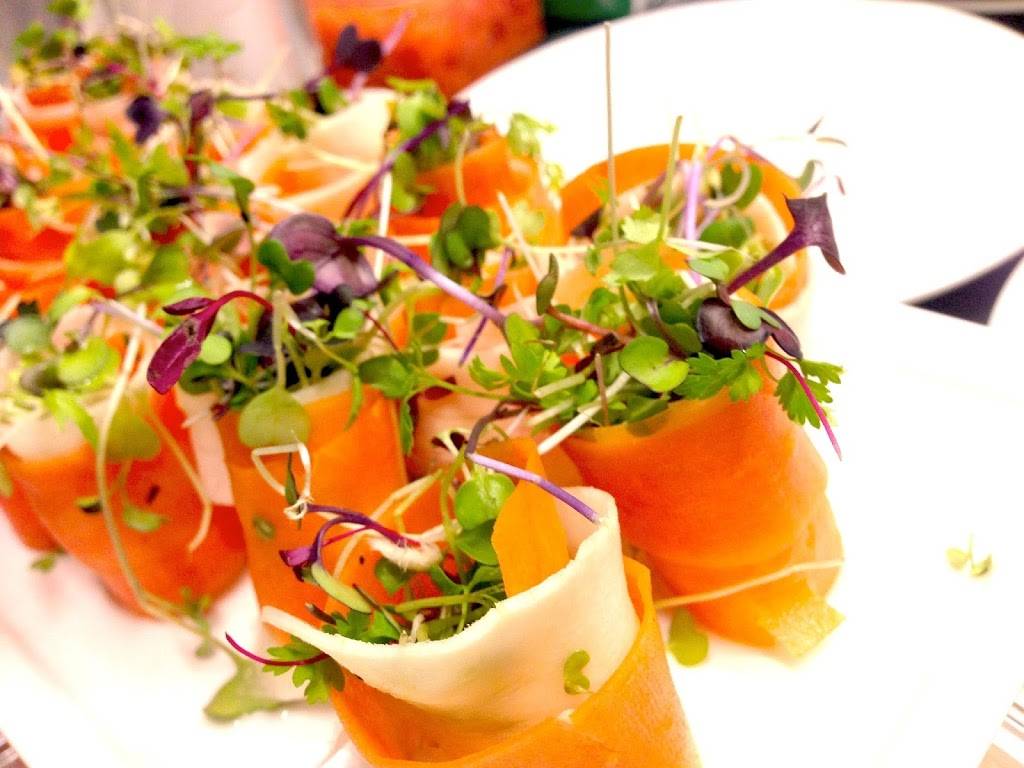 Firefly American Bistro & Bar | restaurant | 22 Concord St, Manchester, NH 03101, USA | 6039359740 OR +1 603-935-9740