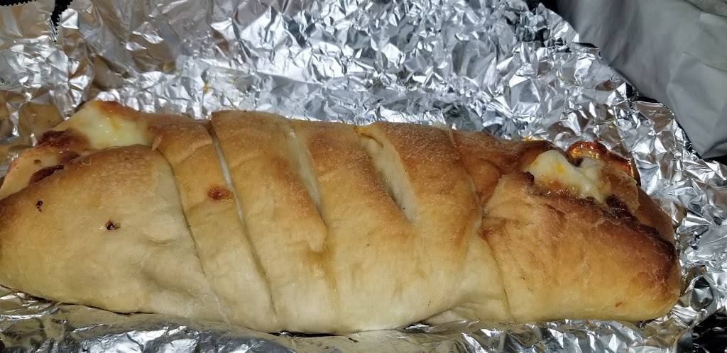 Farmers Pizza Grill | restaurant | 11725 Farmers Blvd, St. Albans, NY 11412, USA | 7187232003 OR +1 718-723-2003