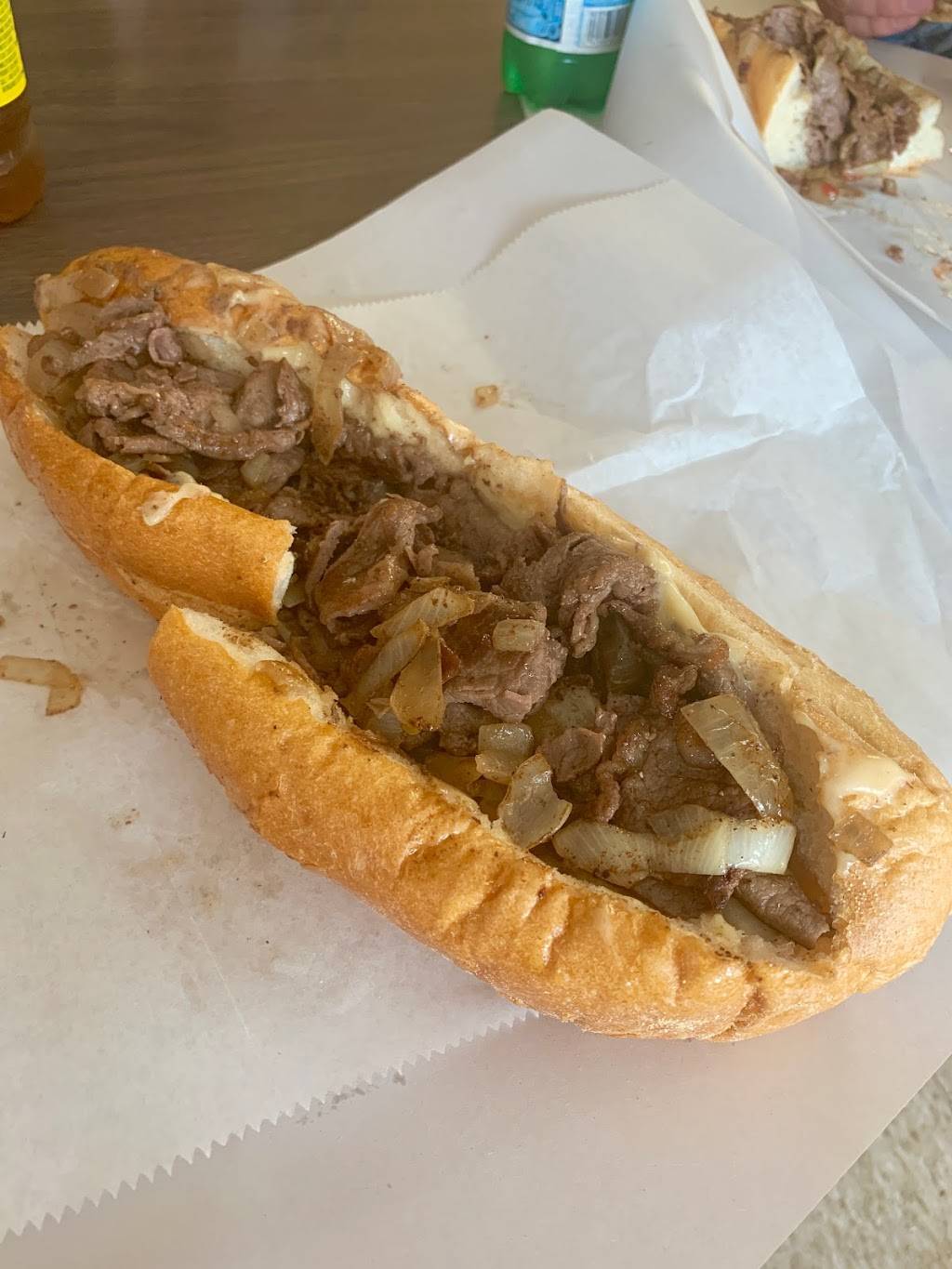 Mike & Emmas Sandwich Shop | restaurant | 601 MacDade Boulevard, Folsom, PA 19033, USA | 6104619194 OR +1 610-461-9194