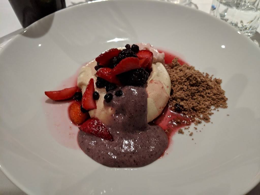 Fourpoint Sheraton | restaurant | 2501 Argentia Rd, Mississauga, ON L5N 4G8, Canada | 9058582424 OR +1 905-858-2424