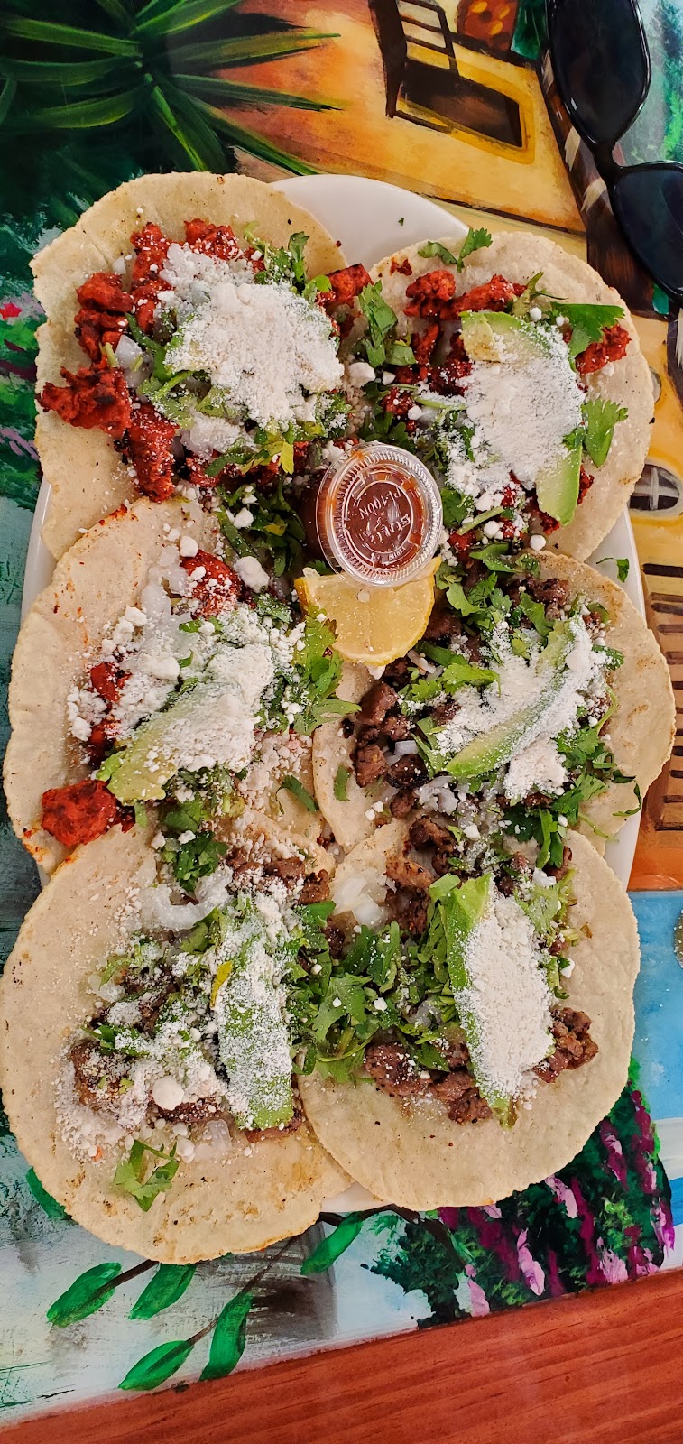 La Chiquita | restaurant | 2933 N Orange Blossom Trail, Zellwood, FL 32798, USA | 4078806776 OR +1 407-880-6776