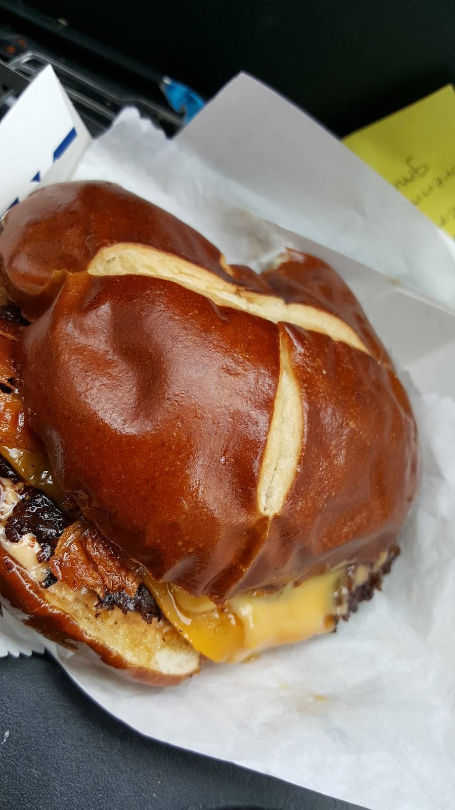 Culvers | restaurant | 1912 OH-256, Reynoldsburg, OH 43068, USA | 6148632333 OR +1 614-863-2333