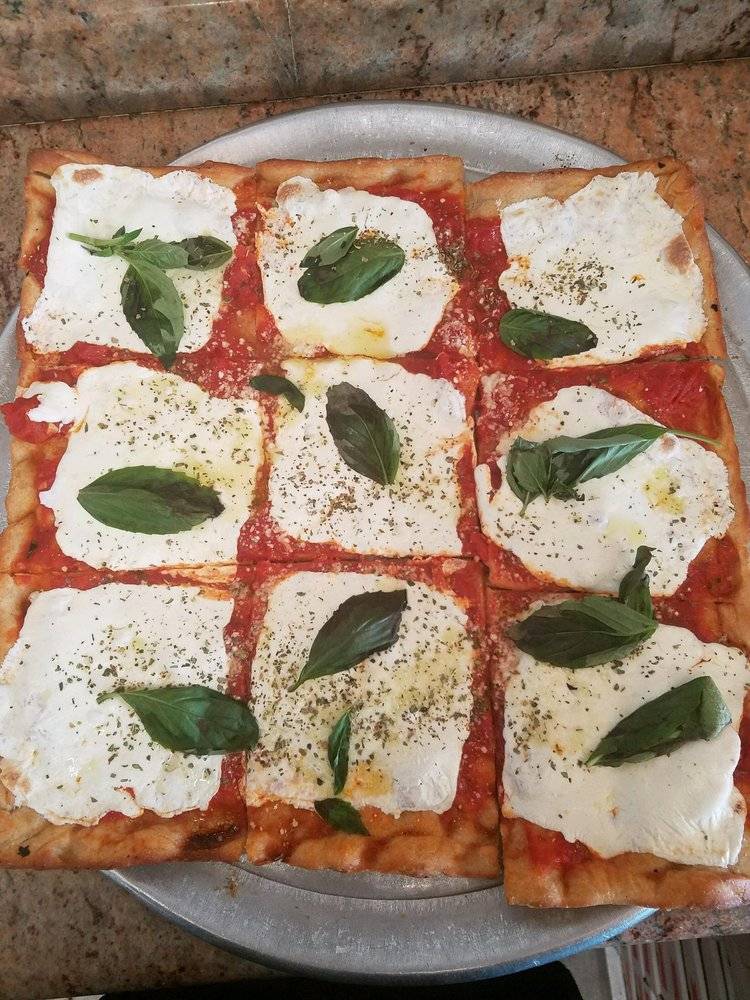 Attilios Pizza & Restaurant | meal delivery | 1825 NJ-35, Wall Township, NJ 07719, USA | 7325560588 OR +1 732-556-0588