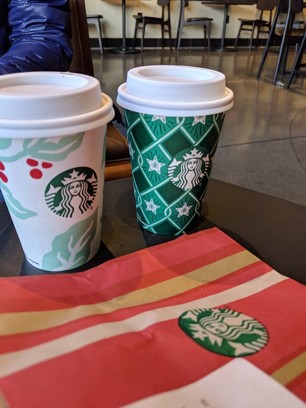 Starbucks | cafe | 1198 S Cloverdale Blvd, Cloverdale, CA 95425, USA | 7078944637 OR +1 707-894-4637