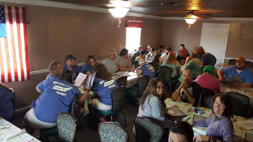 Helens Restaurant | restaurant | 3013 S Grundy Quarles Hwy, Gainesboro, TN 38562, USA | 9312682022 OR +1 931-268-2022