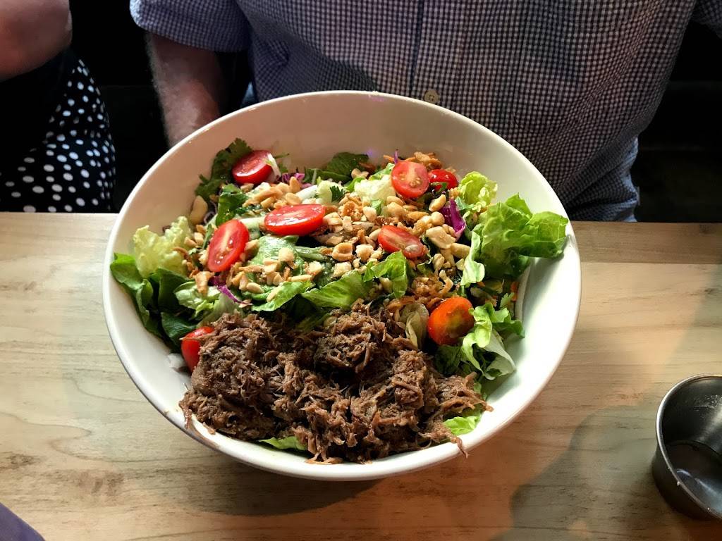 Bon Banh Mi Southeast Asian Kitchen | restaurant | 1440 Ben Sawyer Blvd #1404, Mt Pleasant, SC 29464, USA | 8433887080 OR +1 843-388-7080