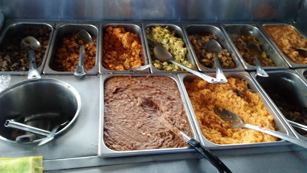 Tacos Varios El Pingu | restaurant | Av de los Insurgentes, Libramiento, 22224 Tijuana, B.C., Mexico | 016646991196 OR +52 664 699 1196