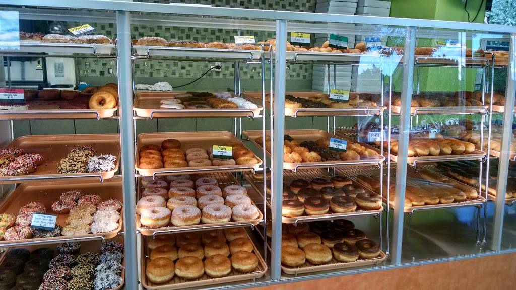 Tonys Donut House | bakery | 14226 Ramona Blvd, Baldwin Park, CA 91706, USA | 6263439010 OR +1 626-343-9010
