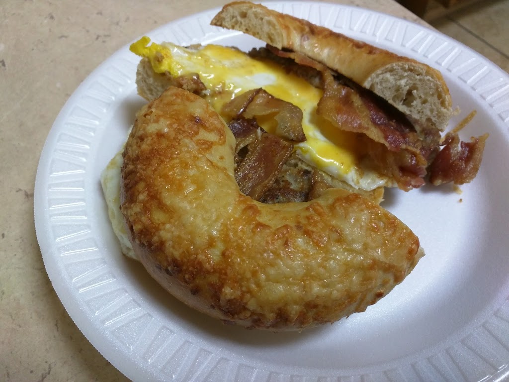 Central Deli | restaurant | 133 N Main St, Florida, NY 10921, USA | 8456512300 OR +1 845-651-2300