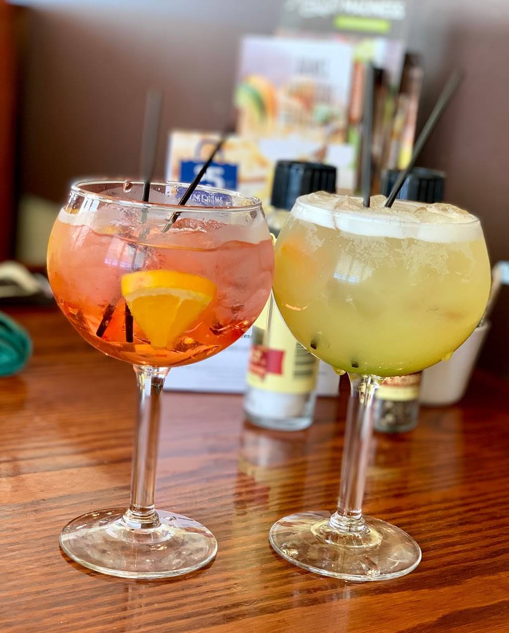 Olive Garden Italian Restaurant | meal takeaway | 4403 E Black Horse Pike, Mays Landing, NJ 08330, USA | 6096418585 OR +1 609-641-8585