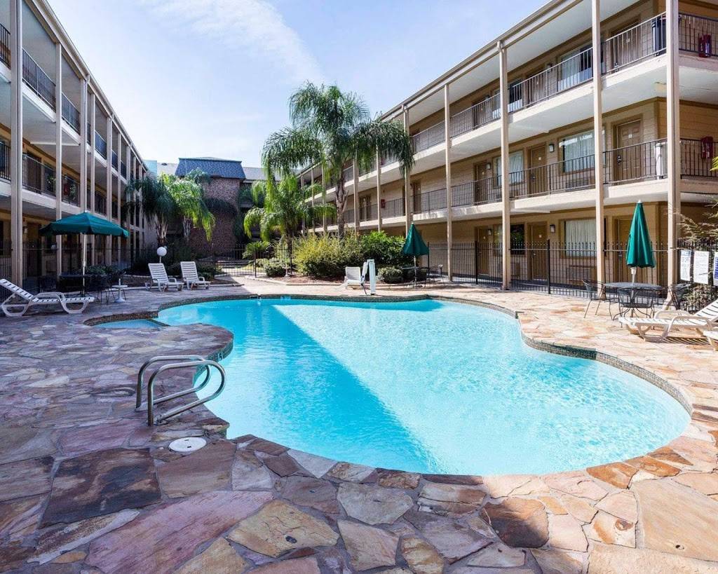 Econo Lodge | restaurant | 2125 Veterans Blvd, Kenner, LA 70062, USA | 5044646464 OR +1 504-464-6464