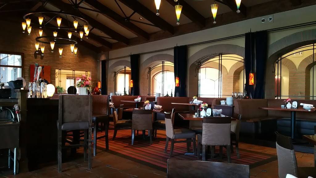 Verrado Grille | restaurant | 4242 N Golf Dr, Buckeye, AZ 85396, USA | 6233883013 OR +1 623-388-3013