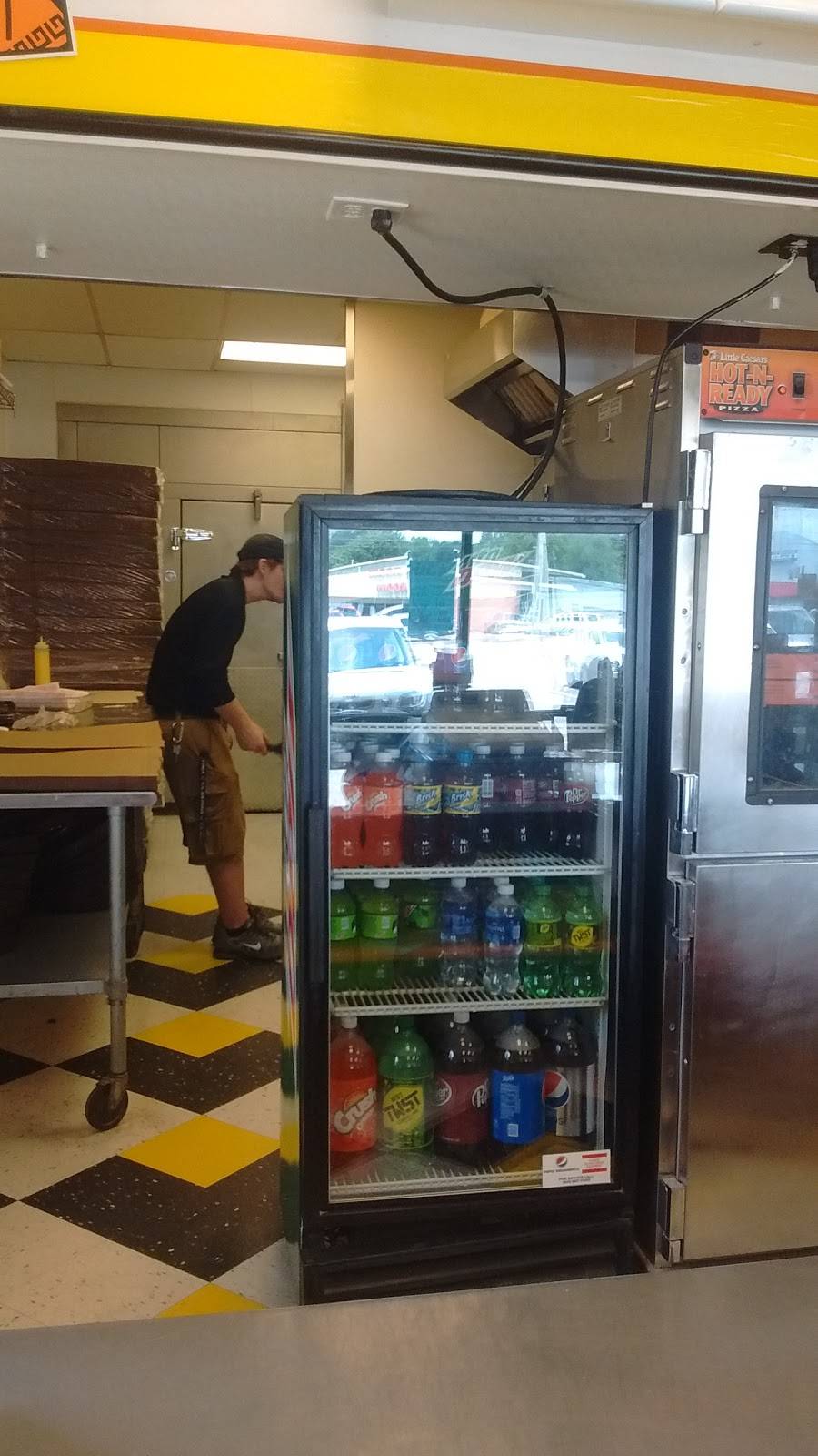 Little Caesars Pizza | meal takeaway | 320 W Reelfoot Ave, Union City, TN 38261, USA | 7318850010 OR +1 731-885-0010