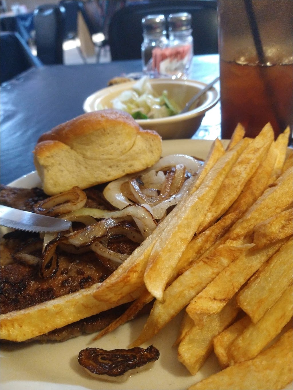 Casa Blanca Restaurant | restaurant | 1695 S 7th St, Raymondville, TX 78580, USA | 9566893230 OR +1 956-689-3230