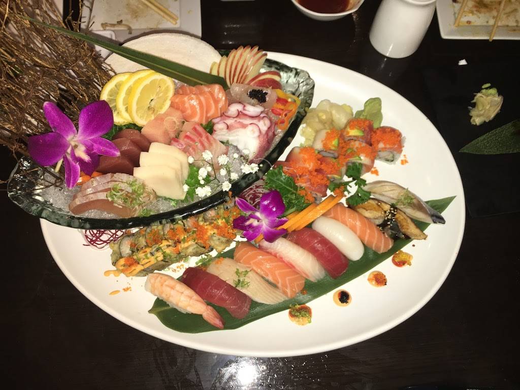 Mikado Sushi | restaurant | 13586 Village Park Dr ste 306, Orlando, FL 32837, USA | 4078519933 OR +1 407-851-9933