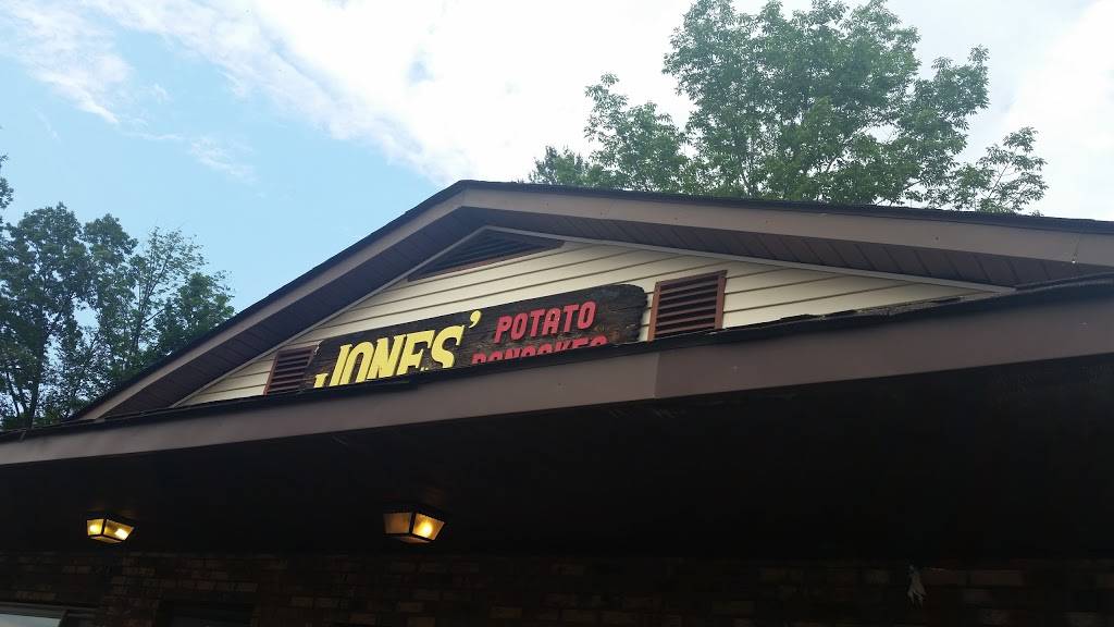 Jones Potato Pancakes | restaurant | 43 Lakeside Dr, Harveys Lake, PA 18618, USA | 5706395243 OR +1 570-639-5243