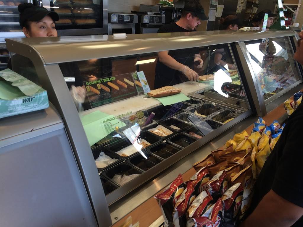 Subway Restaurants | restaurant | Galaxy, 7021 Hollywood Blvd #205, Los Angeles, CA 90028, USA | 3234634690 OR +1 323-463-4690