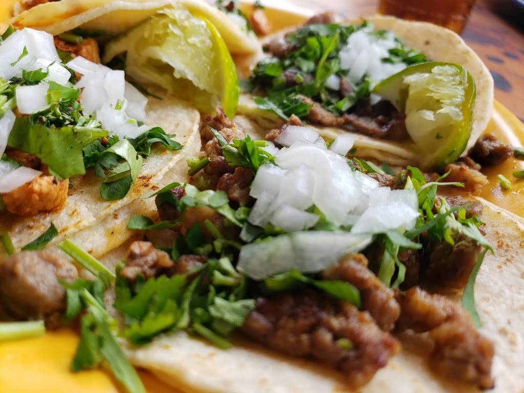 El Come Taco | restaurant | 2513 N Fitzhugh Ave, Dallas, TX 75204, USA | 2148213738 OR +1 214-821-3738
