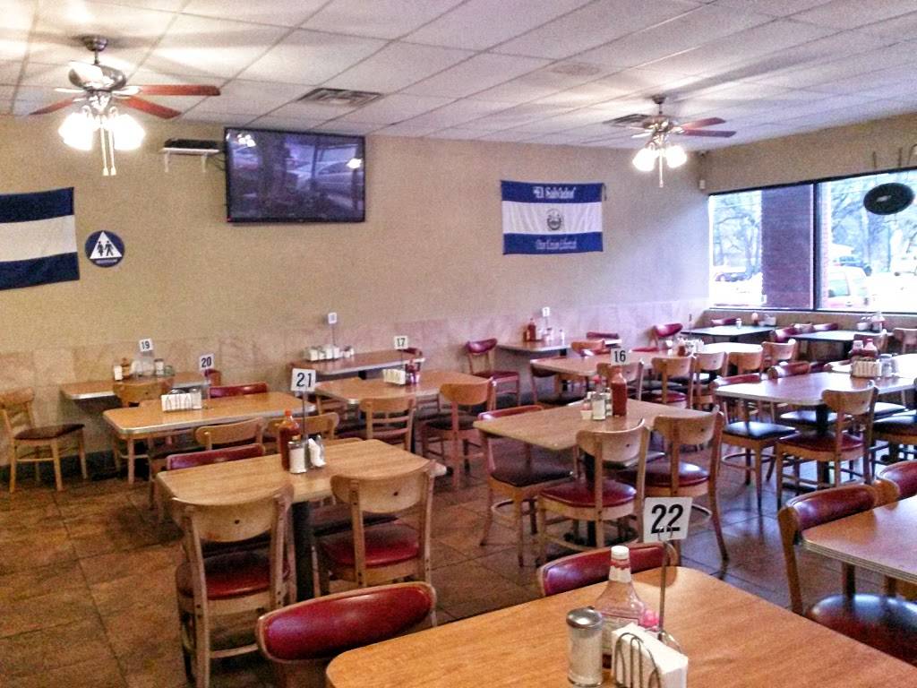 La Perla Restaurant | restaurant | 1423 E Grauwyler Rd, Irving, TX 75061, USA | 9725545039 OR +1 972-554-5039