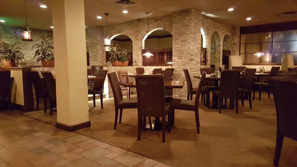 Chicanes Restaurant & Bar | restaurant | 3101 Golfview Rd, Sebring, FL 33870, USA | 8633140348 OR +1 863-314-0348