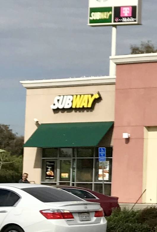 Subway | restaurant | 1617 Glenwood St, Delano, CA 93215, USA | 6617217500 OR +1 661-721-7500