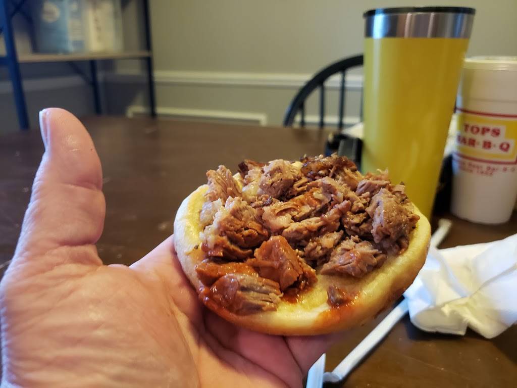 Tops Bar-B-Q | restaurant | 313 Stateline Rd W, Southaven, MS 38671, USA | 6623937488 OR +1 662-393-7488