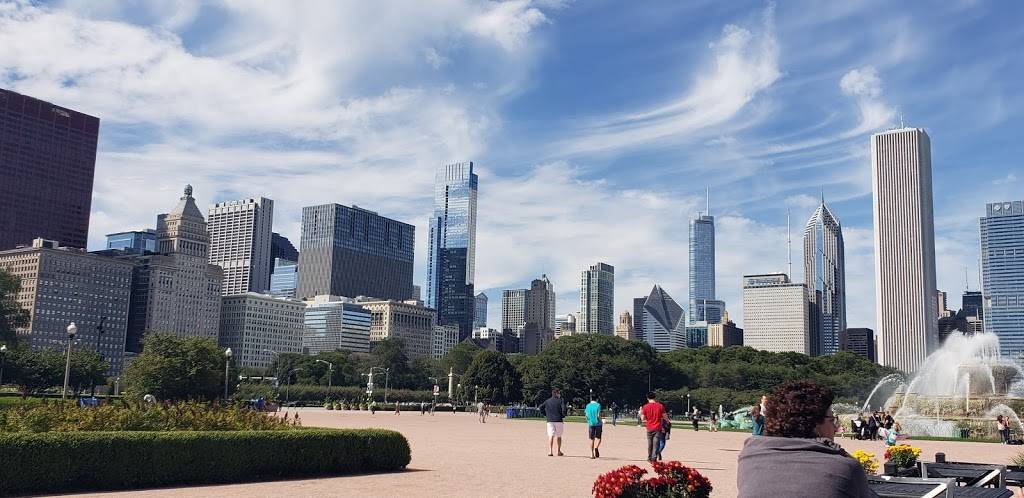 Bucks Four Star Grill | restaurant | 301 S Columbus Dr, Chicago, IL 60605, USA | 3128881378 OR +1 312-888-1378