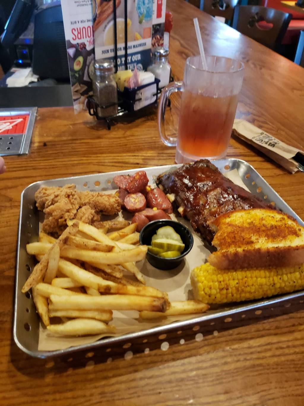 Chilis Grill & Bar | restaurant | 7910 Craft-Goodman Rd, Olive Branch, MS 38654, USA | 6628958899 OR +1 662-895-8899