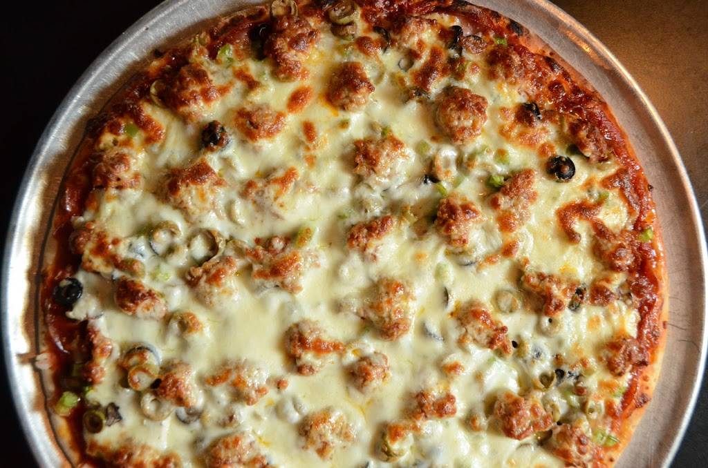 Georgioz | restaurant | 12 E Front St, Colfax, IA 50054, USA | 5156743664 OR +1 515-674-3664