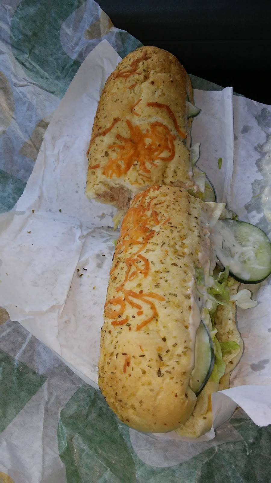 Subway Restaurants | restaurant | 32801 Eiland Blvd #109, Zephyrhills, FL 33545, USA | 8137883456 OR +1 813-788-3456