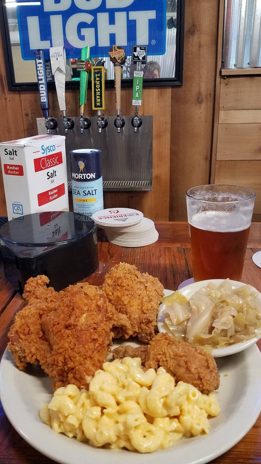 Circleville Store | restaurant | 600 TX-95, Taylor, TX 76574, USA | 5123526848 OR +1 512-352-6848