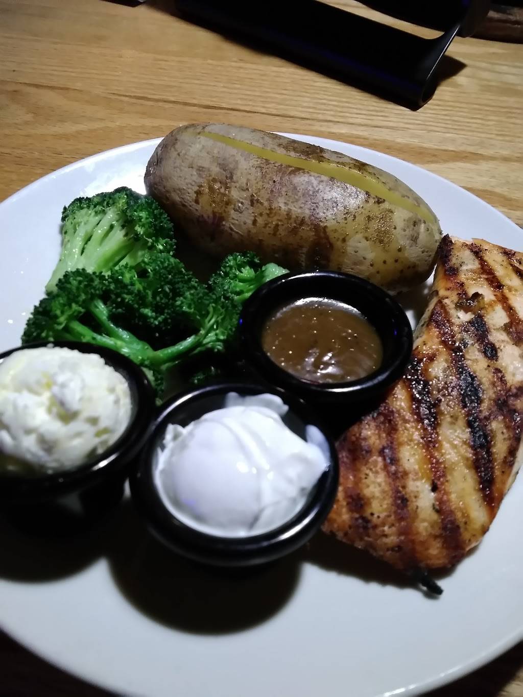 Applebees Grill + Bar | restaurant | 11950 US-431, Guntersville, AL 35976, USA | 2568789903 OR +1 256-878-9903