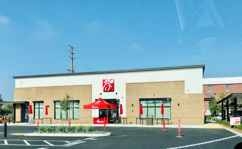 Chick-fil-A Crenshaw & Redondo Beach Blvd | restaurant | 16210 Crenshaw Blvd, Gardena, CA 90249, USA | 3102432910 OR +1 310-243-2910