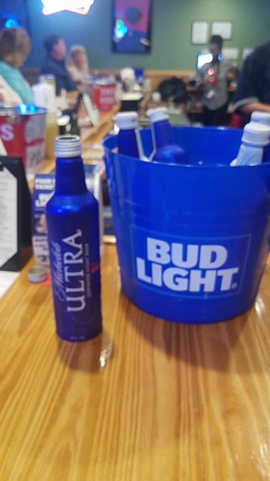 Parkside Sports Grille | restaurant | 521 Clinton St, Newton Grove, NC 28366, USA | 9105946500 OR +1 910-594-6500