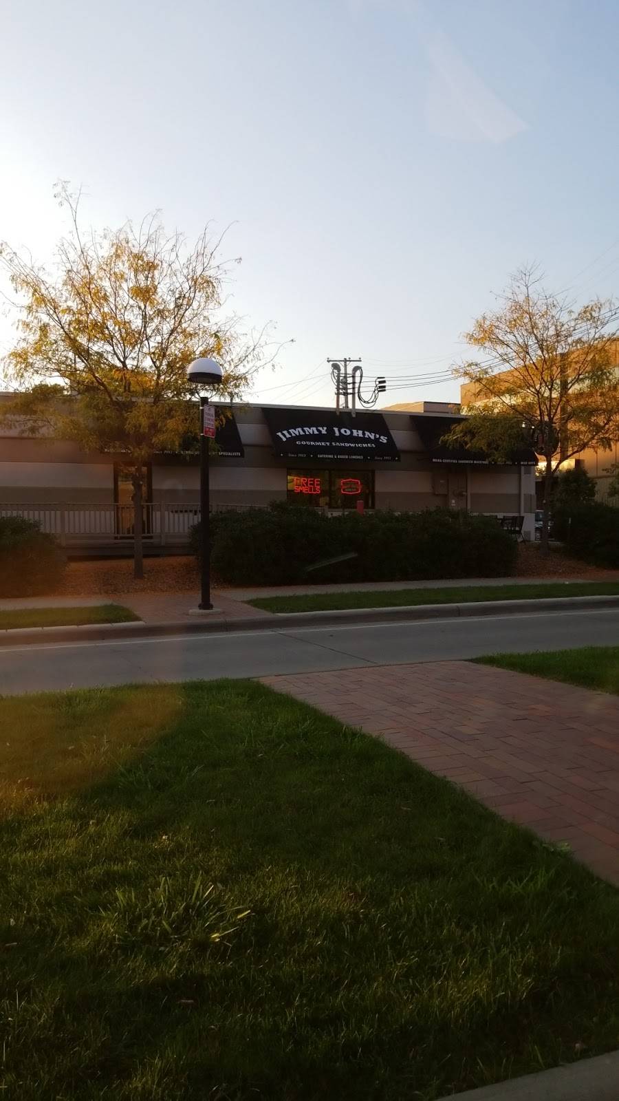 Jimmy Johns | meal delivery | 131 Lincoln Ave, Youngstown, OH 44503, USA | 3307434000 OR +1 330-743-4000