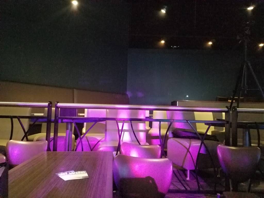 House of Comedy | night club | 408 E Broadway, Bloomington, MN 55425, USA | 9528588558 OR +1 952-858-8558