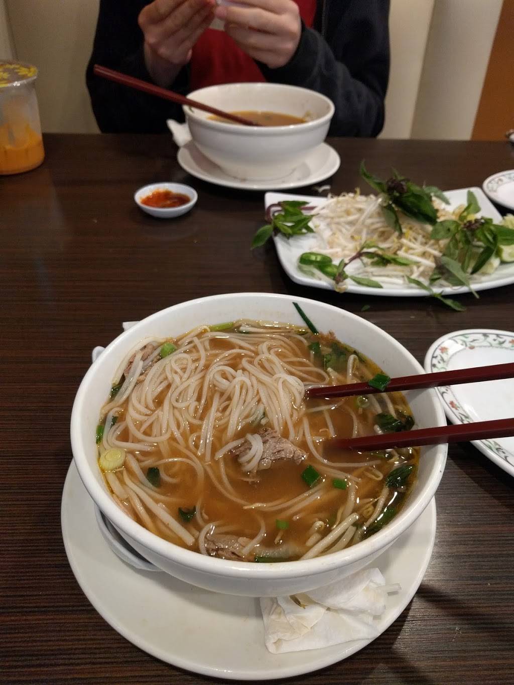 Blue Basil Asian Cuisine | restaurant | 819 W Carson St, Torrance, CA 90502, USA | 3102127633 OR +1 310-212-7633