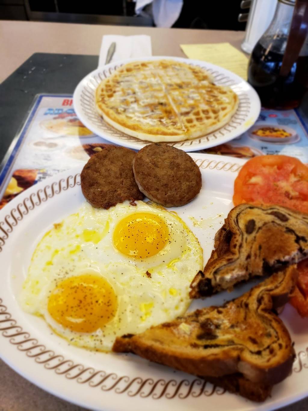 Waffle House | meal takeaway | 10563 Dixie Hwy, Louisville, KY 40272, USA | 5029955644 OR +1 502-995-5644