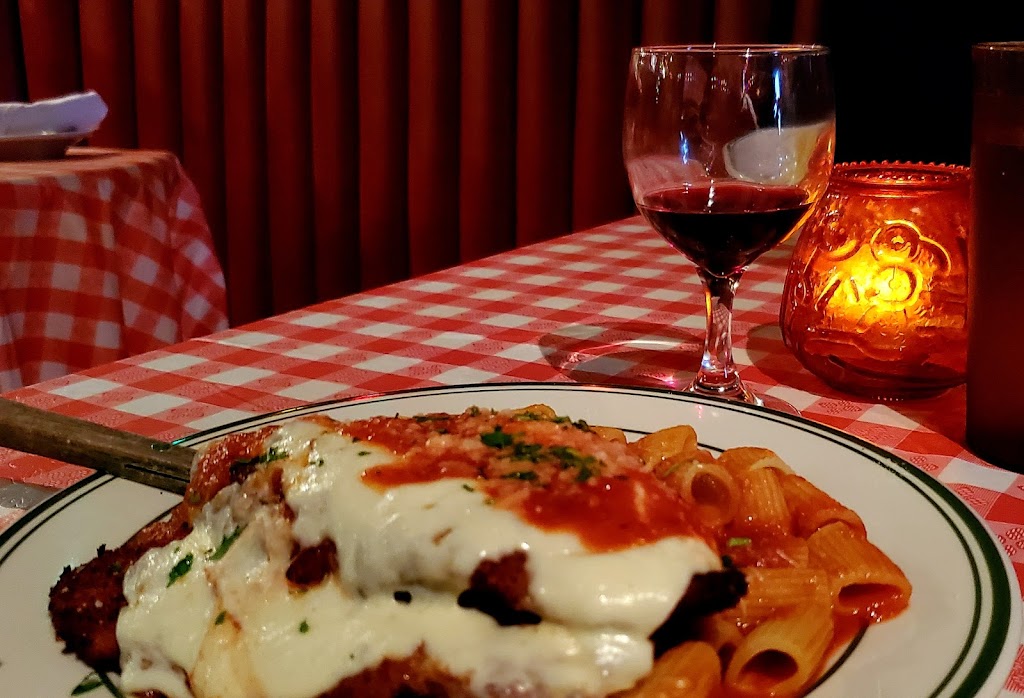 Tony & Elaines | restaurant | 111 N Washington St, Boston, MA 02114, USA | 6175800321 OR +1 617-580-0321