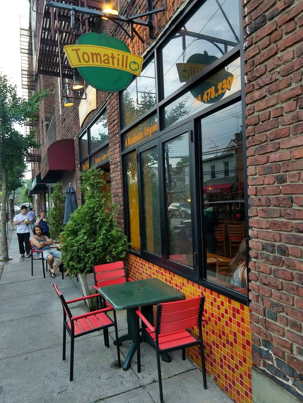 Tomatillo | restaurant | 13 Cedar St, Dobbs Ferry, NY 10522, USA | 9144782300 OR +1 914-478-2300