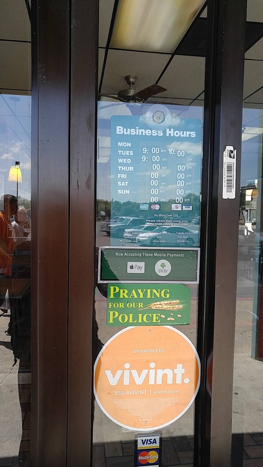 Subway Restaurants | restaurant | 803 Castroville Rd Ste #119, San Antonio, TX 78237, USA | 2104359266 OR +1 210-435-9266