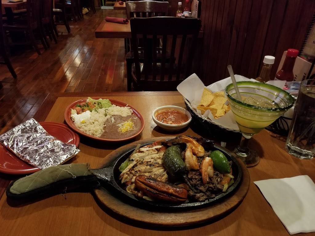 Santa Rosa Restaurant | restaurant | 107 Baughmans Ln, Frederick, MD 21702, USA | 3016629348 OR +1 301-662-9348