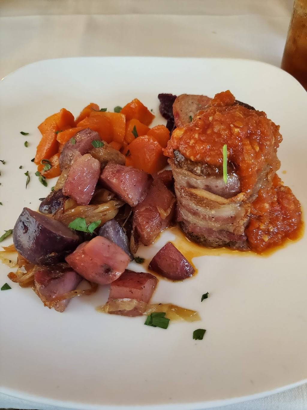 The Sedgley Place | restaurant | 54 Sedgley Rd, Greene, ME 04236, USA | 2079465990 OR +1 207-946-5990