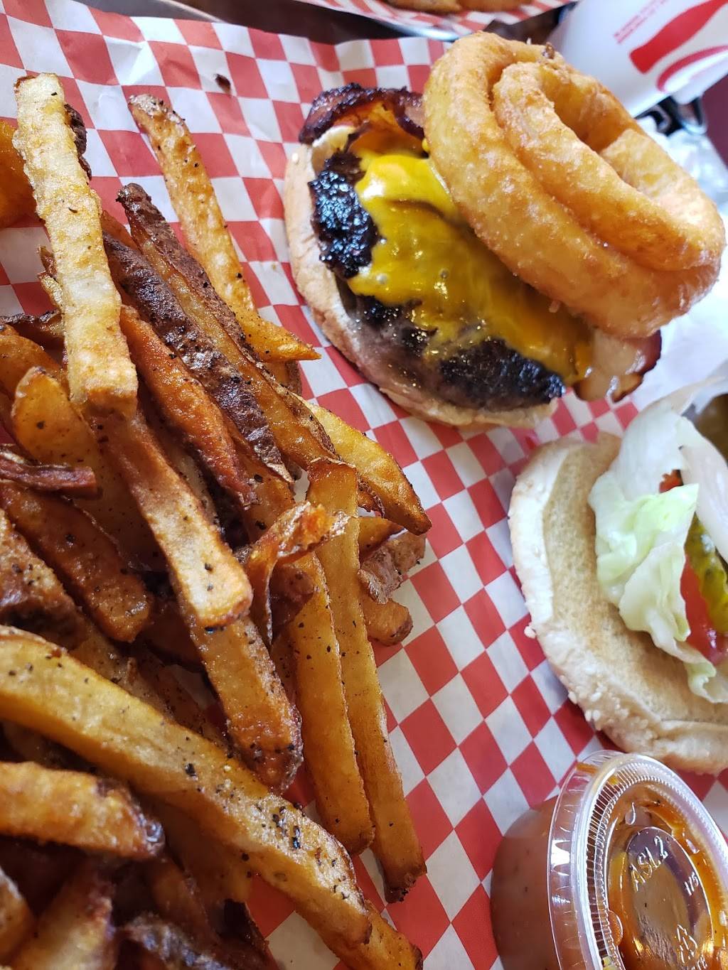 The Dive | restaurant | 3029 Augusta St, Greenville, SC 29605, USA | 8645091290 OR +1 864-509-1290