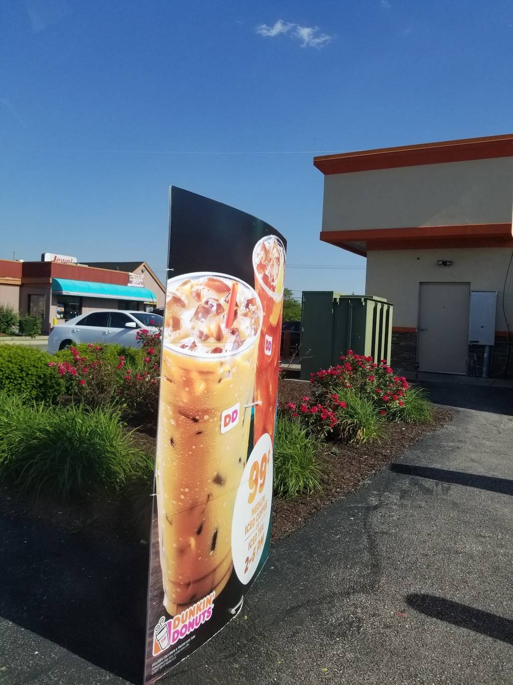 Dunkin Donuts | cafe | 1080 E Oakton St, Des Plaines, IL 60018, USA | 8472964579 OR +1 847-296-4579