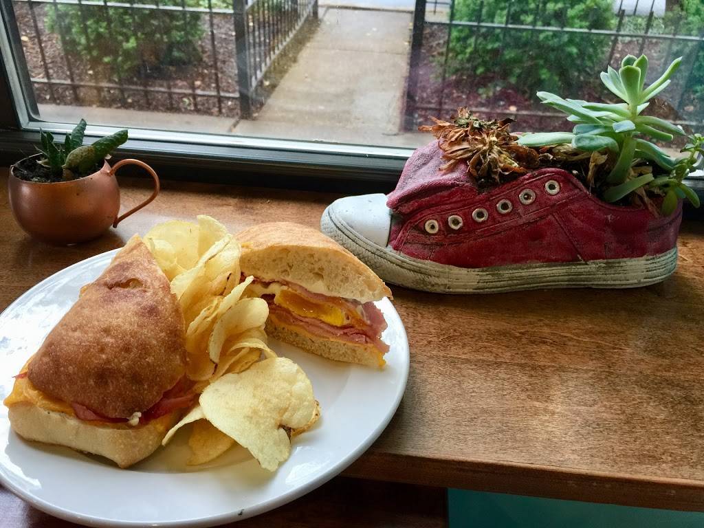 Kleins Bakery & Cafe | cafe | 4155 N Broadway, Chicago, IL 60613, USA | 7738570525 OR +1 773-857-0525