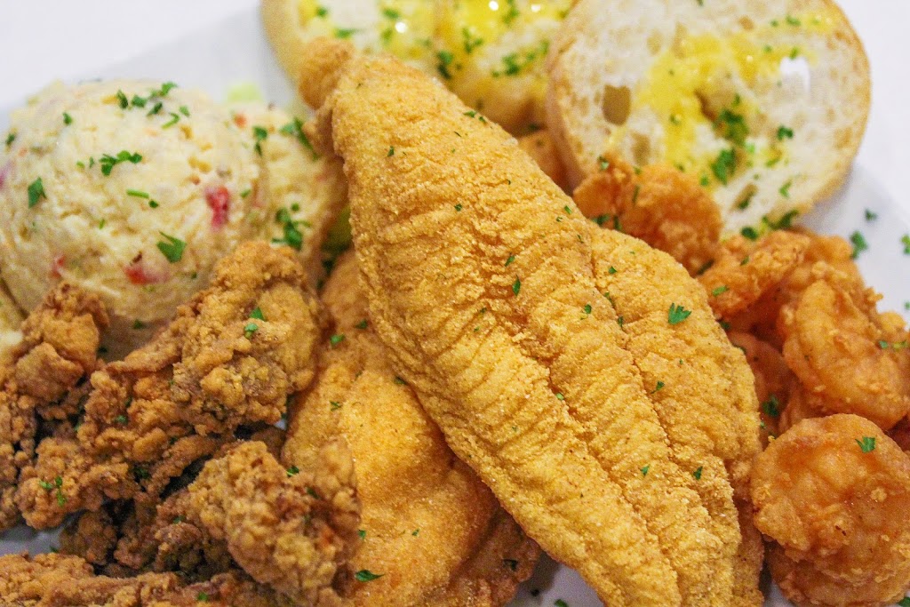 Barrows Catfish - Poydras | restaurant | 1200 Poydras St Ste 102, New Orleans, LA 70113, USA | 5047666700 OR +1 504-766-6700