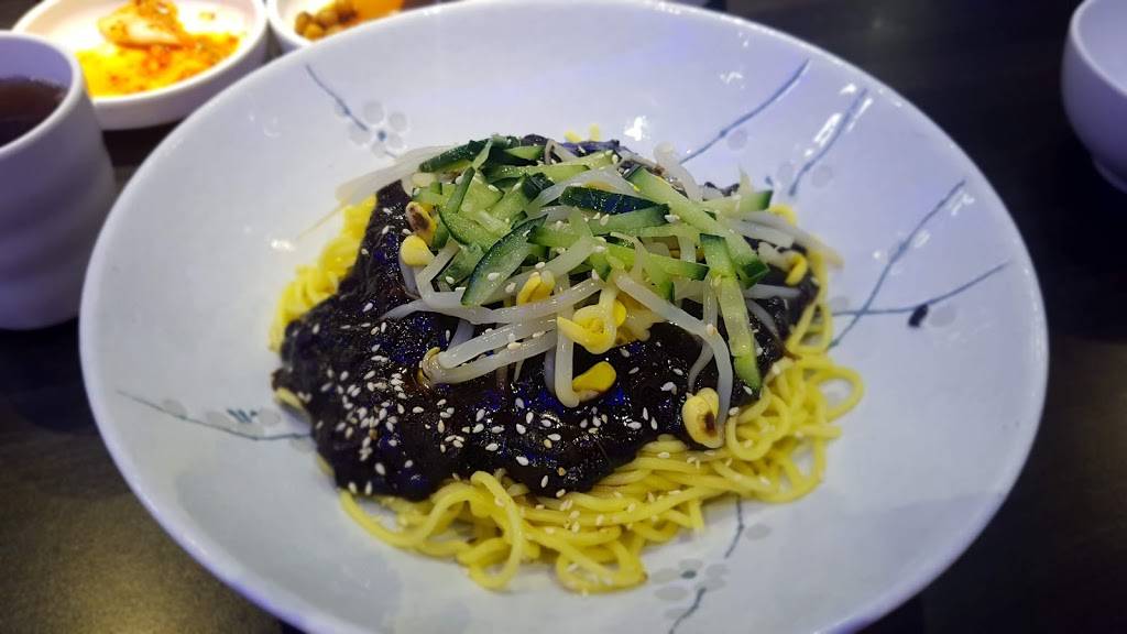 Moms Kitchen | restaurant | 28 South Unionville Ave #1059, Unionville, ON L3R 1J5, Canada | 9056049238 OR +1 905-604-9238